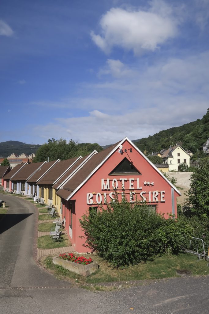 m-tel-au-bois-le-sire